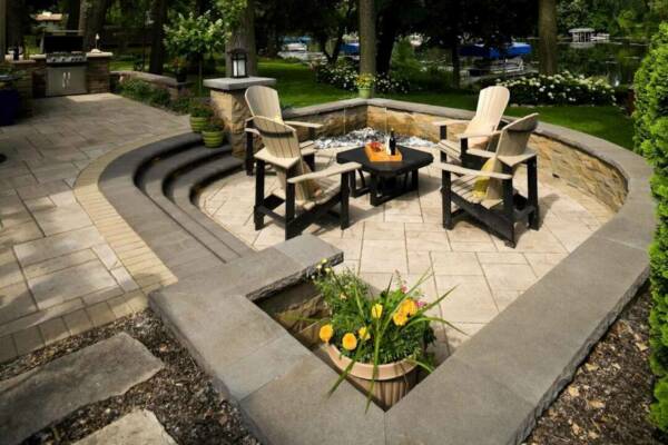 leveled outdoor paver patio design ideas with dining area